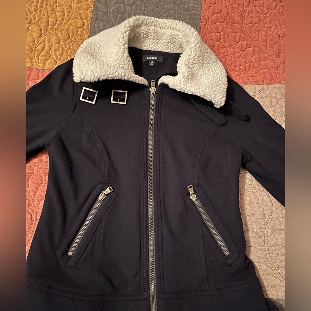 Express black & Sherpa zip sweater size XS